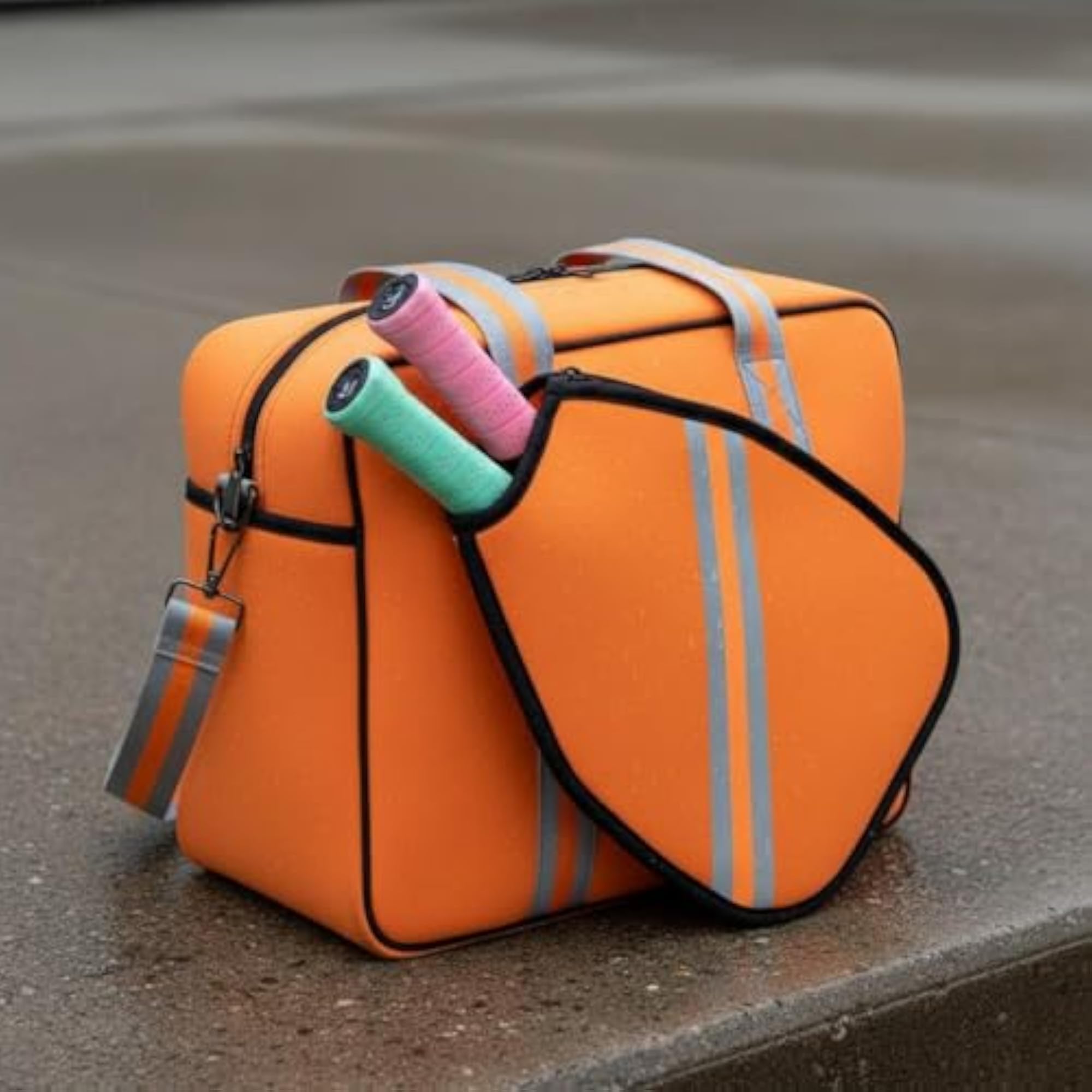 2-Way Carry Pickleball Paddle Bag Multiple Compartments